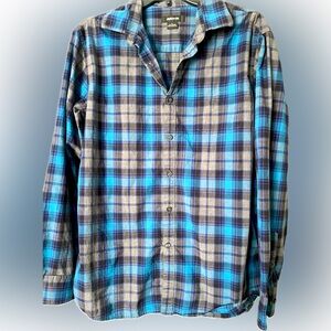 Men’s long sleeve shirt by Claiborne. Large. Color plaid